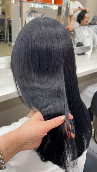 #横浜美容室 #ブルーブラック #ダークグレージュ #暗髪 #髪質改善横浜
#ブリーチなし #ブリーチなしカラー #ブルーブラックカラー #グレージュ #グレージュカラー #暗めグレージュ #実習カラー #暗髪カラー #地毛風カラー #暗髪グレージュ #初カラー #赤み消し#透明感カラー #就活カラー #髪質改善トリートメント #横浜美容院 #横浜美容師 #アイスグレージュ #オリーブグレージュ #アッシュグレー #ショコラグレージュ #黒染めなし #実習カラー #韓国風レイヤー #酸熱トリートメント 