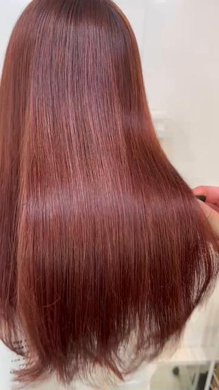 ブリーチ無しで高発色！

トリートメントや髪質改善も各種あるので
お客様の髪質や予算に合ったヘアケアをご提案いたします！ 