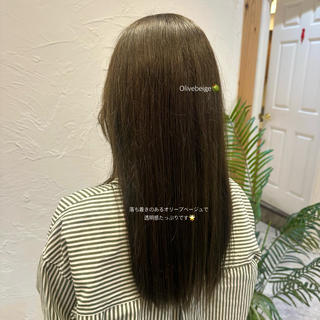 Olivebeige

落ち着きのあるオリーブベージュで、透明感とツヤ感たっぷりです
 