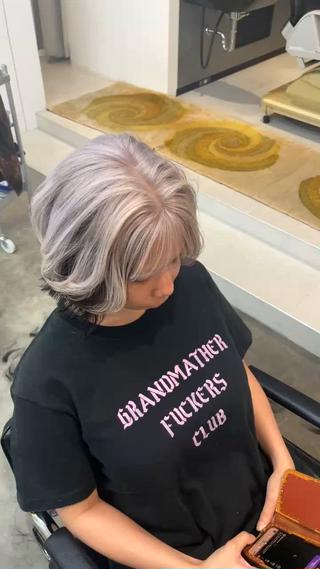 ミディアム カラー 堀江/心斎橋/西大橋 四ツ橋【Vers】のヘアスタイル