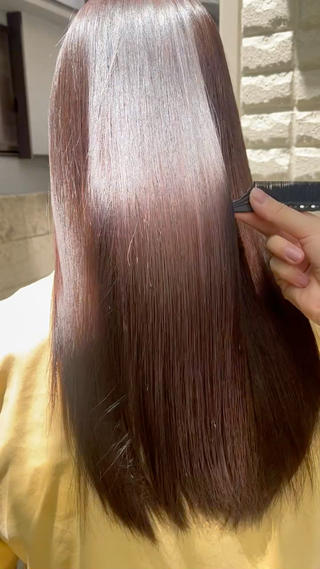 髪質改善だけでもこんなに理想の艶髪に！
今大注目の髪質改善トリートメントです 