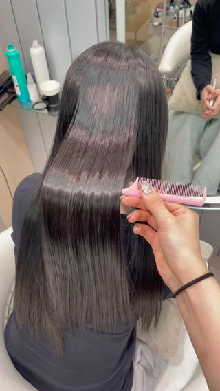 ロング 大宮🤍縮毛矯正 レイヤー🪽なるのヘアスタイル