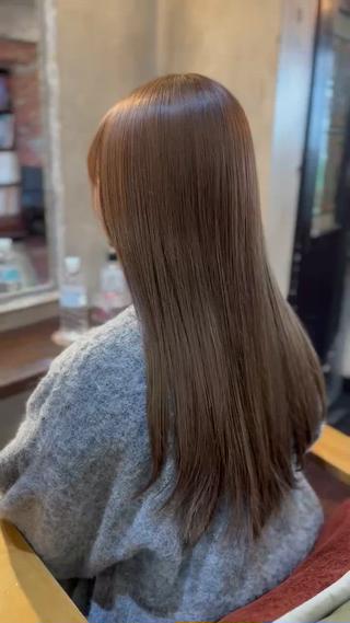 10トーンオリーブグレージュ
※中間から毛先ブリーチ毛 