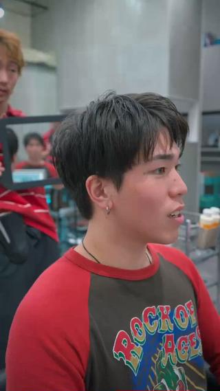 ラフなショートスタイルです！
長すぎず、短すぎない今っぽいスタイルになってます！
動きがほしい方は、ピンパーマとの組み合わせも
一人一人、骨格に合わせてカット、パーマさせていただきます！
是非、ご予約お待ちしてます^_^ 