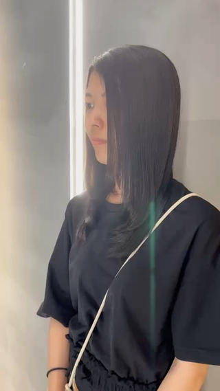 cut / layer 
color / olive brown 
straight perm / 髪にドラマを。 