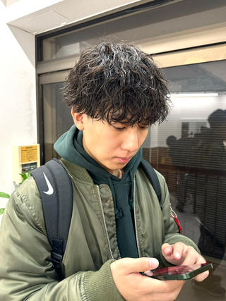 パーマ メンズ シャドウパーマ/ 波巻パーマYu-Kiのヘアスタイル