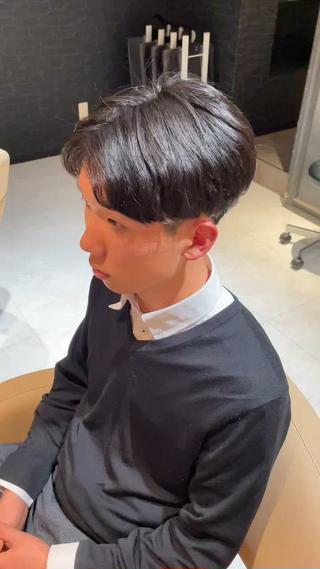 メンズセンターパート
ニュアンスパーマ
ワンカール
メンズパーマ 