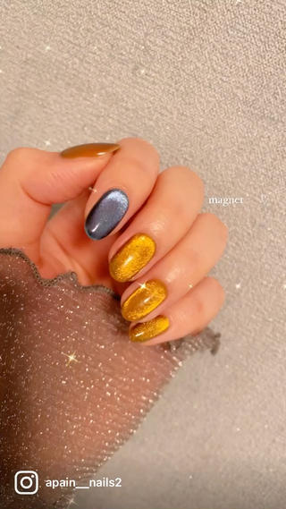 大人気のマグネットネイル
カラーの種類たくさんあります 