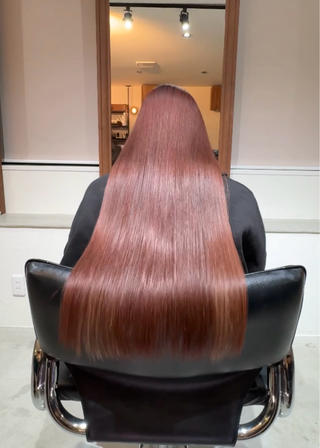 (h)wim plus treatment


一人一人が持つ『素材美』を大切に
『オーダーメイドのヘアケア』

"縮毛矯正"や"髪質改善"
こだわりの薬剤を数種類ブレンド

"オリジナルトリートメント"を用いて
お客様1人1人丁寧に施術していきます

stylist by YUKI 