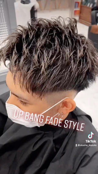 ショート カラー パーマ ヘアアレンジ メンズ 🔥メンズパーマ特 化🔥渡辺一翔🔥のヘアスタイル