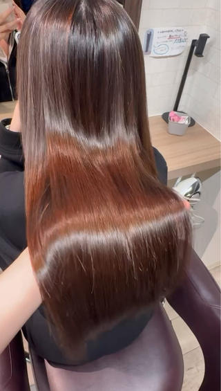 ロング Yuri ~コワファースト長崎のヘアスタイル