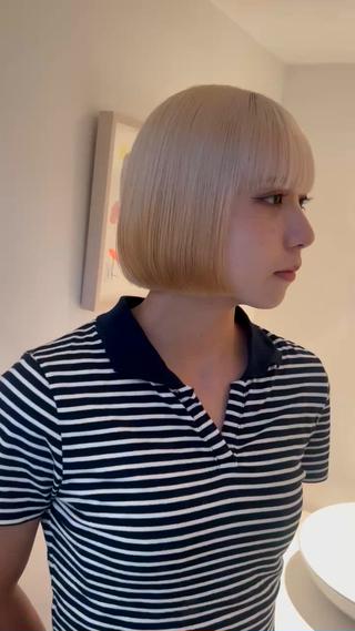 ミディアム VISION   aoyama所属・かがやしづ ⭐️ハイトーンのヘアスタイル