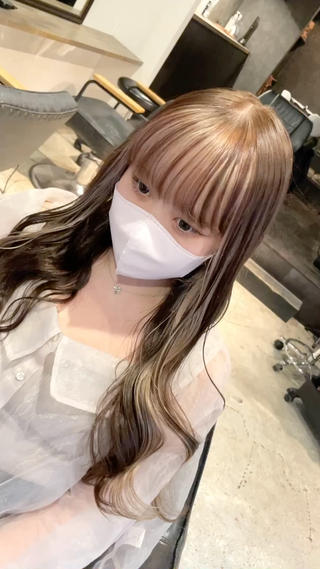 フェイスラインからサイドにかけてのインナーが可愛い♪ 