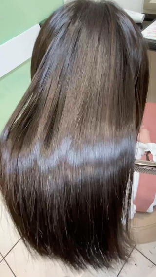 どんな髪質でも綺麗な潤艶ストレートになれる美髪矯正。

髪質改善×縮毛矯正なのでストレートにしながら綺麗になれます！

僕オリジナルの美髪矯正ぜひお試しください！

12月限定で料金変わらず最高級トリートメントさせていただきます！

僕がこだわって使用しているものなのですごく柔らかくなります！

 