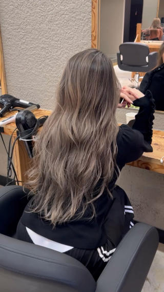 ロング カラー 💖梅田レイヤー💖 副店長Tsubasaのヘアスタイル