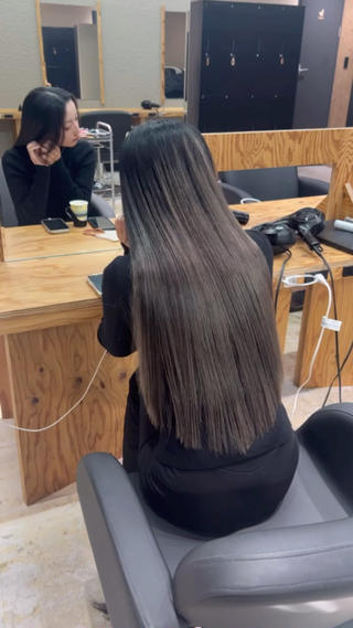 ロング カラー 💖梅田レイヤー💖 副店長Tsubasaのヘアスタイル