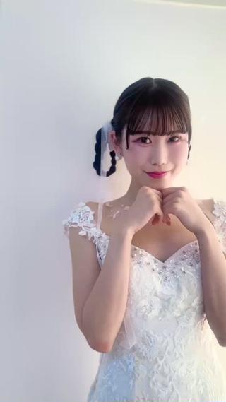 韓国wedding
ヘアメイク担当させていただきました

ヘアはサナちゃん意識
メイクもアイドルみたいに盛り盛りです 