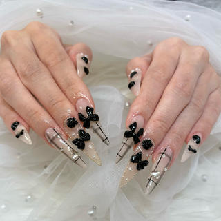 やり放題150分コース＋長さだし10本

※ロング料金1100円
ちゅるんけいの地雷系ネイル 