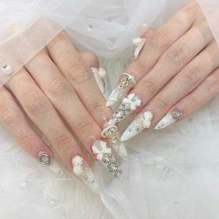 長さ出し10本＋やり放題150分

地雷系ネイル
ロング料金＋1100円頂いております 