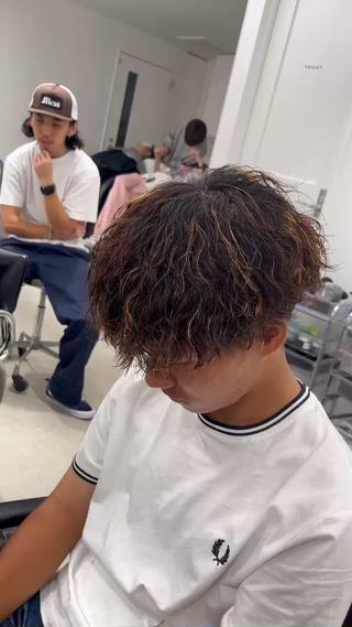 カラー メンズ メンズ/シャドウ/ 波巻き/kyogoのヘアスタイル