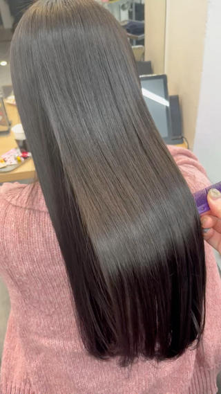 髪質改善縮毛矯正
髪質改善水素トリートメントULTOWAを使用

 