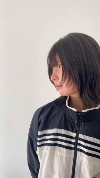 小顔効果抜群!!ボブウルフレイヤー/ハッシュカット

韓国でも人気の ハッシュカット。

顔まわりにしっかりレイヤーを入れてあげることで “小顔見せ” できる万能ヘアです。

ストレートアイロンでも綺麗に決まるので、
朝のセットが苦手な方にもおすすめ◎
nstagramインスタアカウント
arcana_nagano 