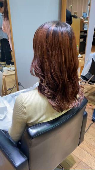 コテ巻き風もパーマで作れちゃいます 