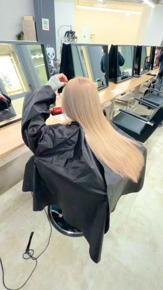 ロング カラー ヘアサロンアウラ所属・旭岡龍明/ハイトーン /ケアブリーチのヘアスタイル