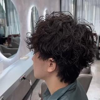 パーマ メンズ メンズパーマ🔵 ハイトーン✨原田慎也のヘアスタイル