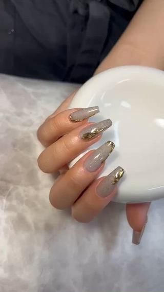 ネイル ネイルサロン Friday 21所属・ネイルサロン Friday 21のネイルデザイン