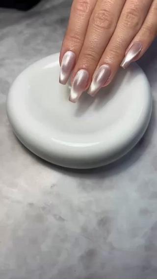 ネイル ネイルサロン Friday 21所属・ネイルサロン Friday 21のネイルデザイン