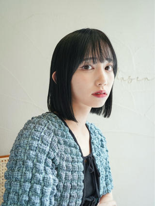 .
.絶対に垢抜ける！透明感を出す
.重たくなりすぎないカラー得意です
.パーソナルカラーに基づいたお客様一人ひとりに合わせたカラーレシピで今まででいちばんの仕上がりに致します。
.
.韓国風スタイル
.顔まわりレイヤー、動きを出すローレイヤー︎
.骨格や顔の形に合わせてカット致します。
.
.毛量調整や髪色の提案ならお任せください
.
.
.ブリーチ毛、縮毛矯正やパーマなどで
.他の美容室ではどうにもならなかった髪を
.必ず生き返らせます 