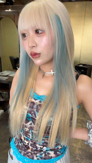 ブリーチ2回！
インナーターコイズ
色落ちブロンドに戻ります！
 