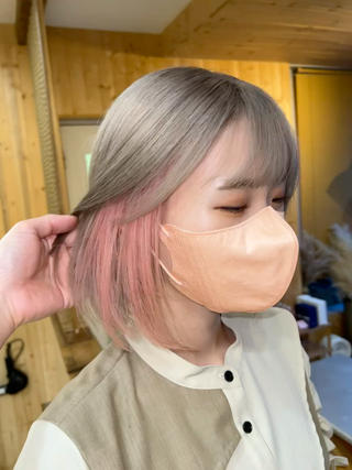 ミルクティーベージュとピンク 