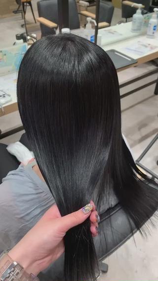 透明感のあるBlue Black 