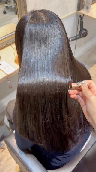 縮毛矯正＋髪質改善でつやつやな髪の毛をGETしちゃいましょう
 