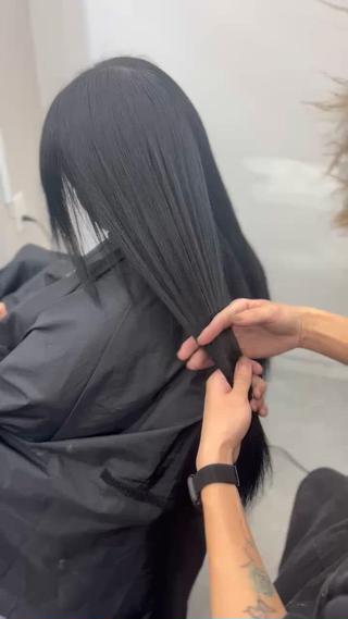 ロング カラー ALPHA りくやのヘアスタイル