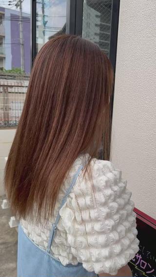 酸性ストレート矯正なら毛先のダメージヘアに対応しております！
クセがあるけど毛先ダメージあるから出来ないと言われたお客様ぜひ！

FREOの酸性ストレート矯正はその日からコテ巻き自由に出来ます
当然カラーも同じ日に可能です
ストレートもしたいし、カラーもしたい方はぜひご相談ください！

FREOでは薬剤だけではなく、シャンプーからN.、trackoilなどのスタイリング剤まで、使いやすく喜んで頂けるものを選んで揃えております！
何を使っても納得されていない方はご相談ください

髪がダメージしやすいのにクセがあり扱いにくい方はFREO谷山にお任せ下さい！

予約の仕方や、お店の場所が分からない方はDMお願い致します

美容業界は常に進化しています。日々の感性と最新の知識、情報収集のためにセミナーや講習に積極的に参加し、取り組んでいます--✄--

カウンセリングはなんて伝えたら良いか分からないですよね、プロ目線からではなく、お客様の言葉で理解と、納得して頂くまでカウンセリング致します

お客様の【なりたいイメージ】に合わせてご提案いたします
お客様の髪、頭皮を考えて極力ダメージを出さず残さずキレイになっていくように誠心誠意対応していきます
•
•
分かりやすくしっかりとした丁寧なカウンセリングでお悩み解決致します！
なりたいイメージを共有して納得いくまで仕上げますので、パーマを当てたいけど当てれる髪質か分からないなど今までに伝えづらかったことでもご相談ください️
•
•
~実際のお客様のお悩み~

ハチやボリュームが出てしまう
カットのおさまりが悪い
トリートメントしてもパサつく
美容室での仕上がりをご自宅でもスタイリングしたい、
毛量を減らしたいけど毛先は薄くしたくない
トップにボリュームが欲しい
長さは変えずに垢抜けたい
長さを変えずに変化が欲しい
似合う髪型が分からない
パーマの持ちが悪い、あたらない
くせ毛のせいではねる
カラーもパーマも同時にしたい、早く終わりたい
カラーもパーマもダメージが出てしまう
乾かし方、スタイリングが分からない
顔が大きく見えてしまう
カラーの色落ちが早い
いつも同じようなカラーで飽きた
セットの時に何を使えばいいか分からない
•
•
•
08038468001
－－－－－－－－－－－－－－－－－－－－－－

ダメージを感じずにカラーやカットされたい方、大人可愛くなりたい方、根元ストレートで毛先だけカールさせたい方、髪質改善されたい方、綺麗な髪でいたい方、垢抜けたい方、ワンランク上の仕上がりにされたい方、美人になりたい方
tanyにお任せ下さい
アルカリを髪に残さずにカラーパーマも出来ますのでお悩みの方お問合せください！

【営業時間】9:00～20:00
※営業時間外は要相談で対応致します！

駐車場パーキング目の前にあります

#ショート#レイヤー#髪質改善#ハイライト#デザインカラー#酸性ストレート＃酸性縮毛矯正＃酸性ストレート矯正 #脱染剤#プリカール#塚口サロン#デジタルパーマ#フローディア#グレージュ#グラデーションカラー#酸性ストレート#艶髪色  #高密着 #高浸透カラー #ヘッドスパ#エヌドット #シークレットハイライト #JR塚口#大人可愛い#アルテマ#track oi #FREO#hairsalonFREO
 #ドライフラワー#コーヒーの木#siroka #長崎 #夢をかなえるゾウ 