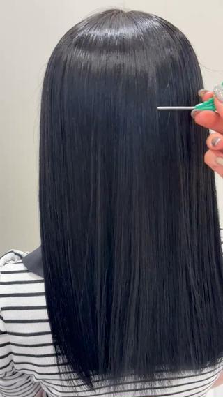 憧れのうる艶髪へ

元々ブリーチ毛だった髪の毛も️ツヤツヤ️になります！ 