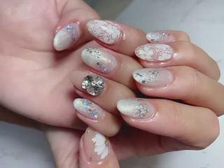 

#ありがとう 
#ブライダルネイル #ウェディングネイル #ビジュー #ビジューネイル #初めてのビジューネイル #フラワー #フラワーネイル #レースネイル #手書き #手書きアート #キラキラ #キラキラネイル 
#三宮 #神戸 #自宅サロン #マツエク #マツエクサロン #ネイルとマツエクできるサロン #美甲 #日式美甲  