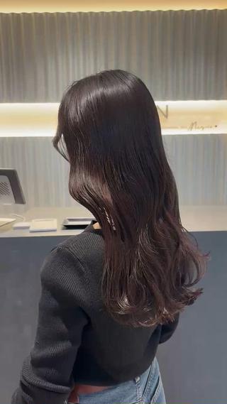 セミロング カラー パーマ ヘアアレンジ 押切 響 のヘアスタイル