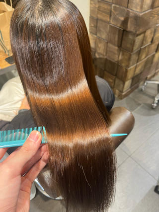 加工のような艶ですがなんと無加工です

乾かすだけでツヤツヤサラサラに！
アイロン要らずの生活を是非ご体験下さい！！ 