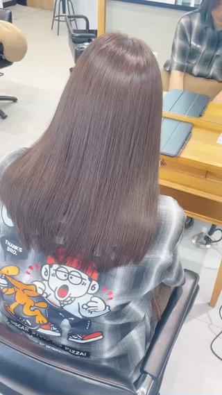 セミロング カラー ✨横須賀髪質改善✨️ 加藤 百音のヘアスタイル