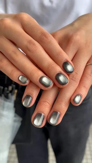 ネイル 🤎Two ERI🤎のネイルデザイン