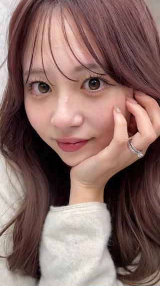 上下エクステと束感仕上げでアイドル風お目元
上下施術だと普段のメイクも圧倒的に楽！時短になります 