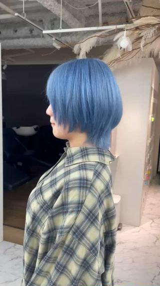 ショート カラー youres hair 新宿3丁目店所属・🍫ハイトーン✖︎ 髪質改善🍫柴田のヘアスタイル