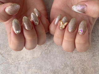 ネイル 岡本 友恵のネイルデザイン