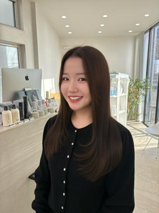 ロング カラー HASHI AYAKAのヘアスタイル
