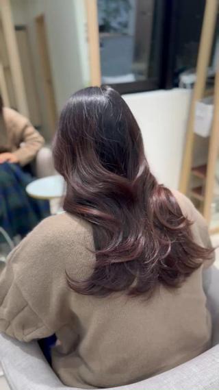 顔周りレイヤーカットで毛先に厚みを出すことで扱いやすい髪に
#カット#レイヤーカット#カットモデル 