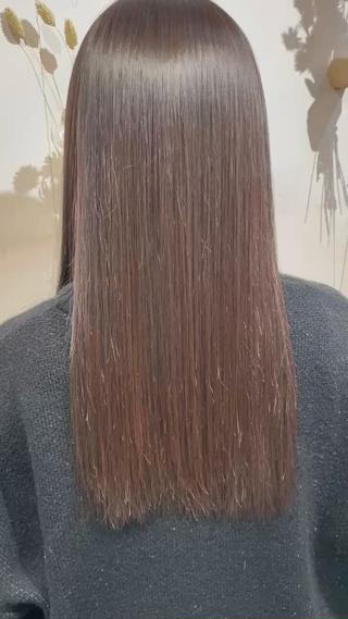 【朝のお手入れを楽チンに️】
柔らかくまとまる縮毛矯正𓂃‪

乾かすだけでサラツヤに𓅫⸒⸒

（ブリーチ毛、傷みの度合いによっては施術出来ない場合がございます） 